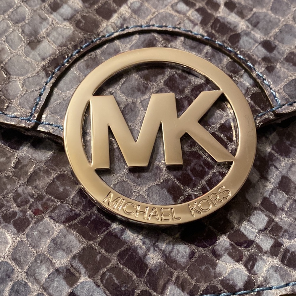 Michael Kors Fulton Blue Python Print Leather Cro… - image 4